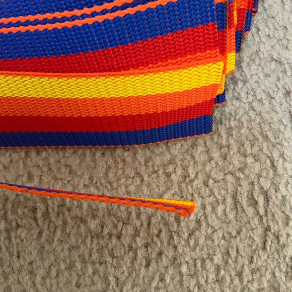 Huge Lot OF Re-Web Lawn Chair Webbing - Picture 10 of 10